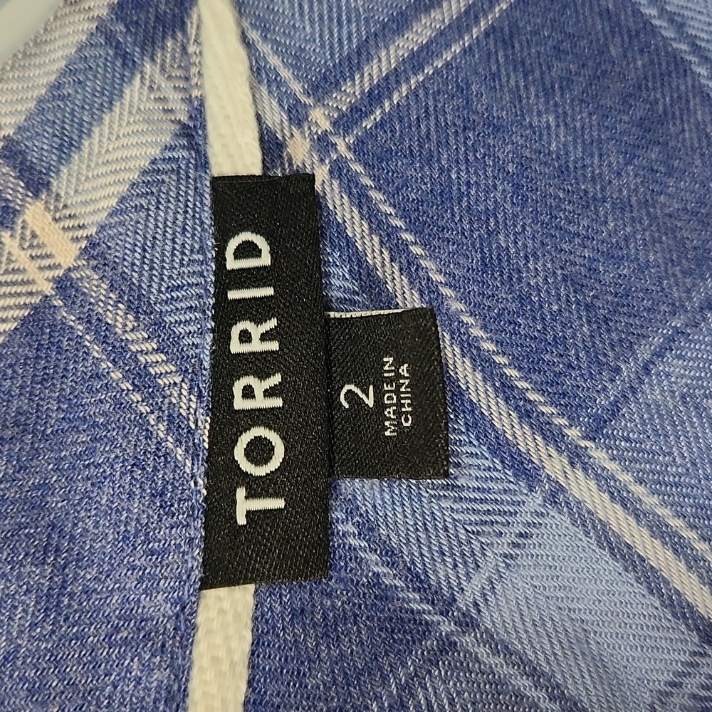 Torrid Blue and White Plaid Button Down Shirt - Picture 4 of 5